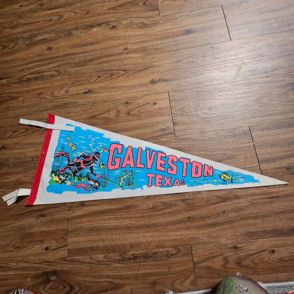 Vintage 1970s Galveston Texas Scuba Diver Souvenir Travel Felt Pennant 30"